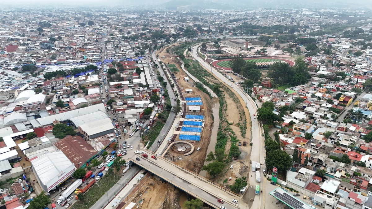 *👏🏽AVANZA CONSTRUCCIÓN DEL PARQUE LINEAL RIBERAS DEL ATOYAC, BENEFICIARÁ A MÁS DE 270 MIL PERSONAS*