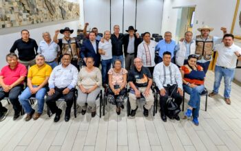 Ciudadanos presentan colectivo 'Voces que Construyen' para impulsar cambio político en Oaxaca de Juárez