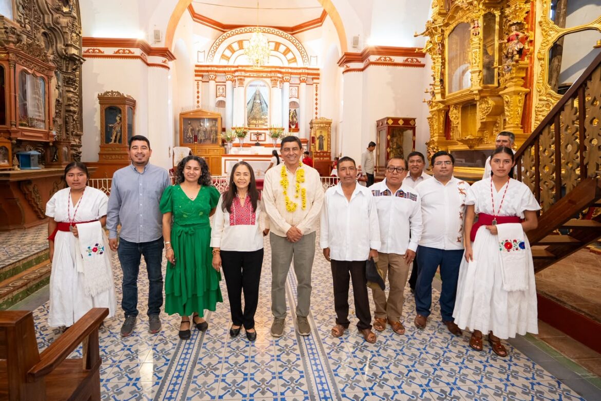 Gobierno de Oaxaca restaura templo y avanza en bachillerato musical en San Melchor Betaza