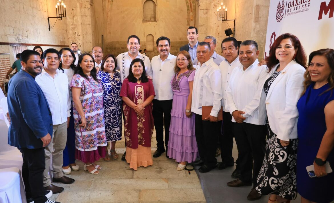 Ray Chagoya impulsa en Oaxaca de Juárez la colaboración entre ciudades capitales para fortalecer gobiernos locales