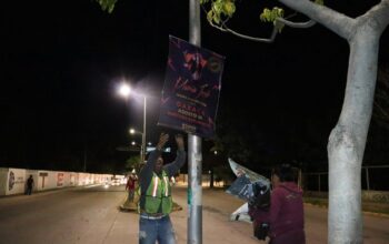 Limpieza nocturna mejora espacios en Oaxaca de Juárez